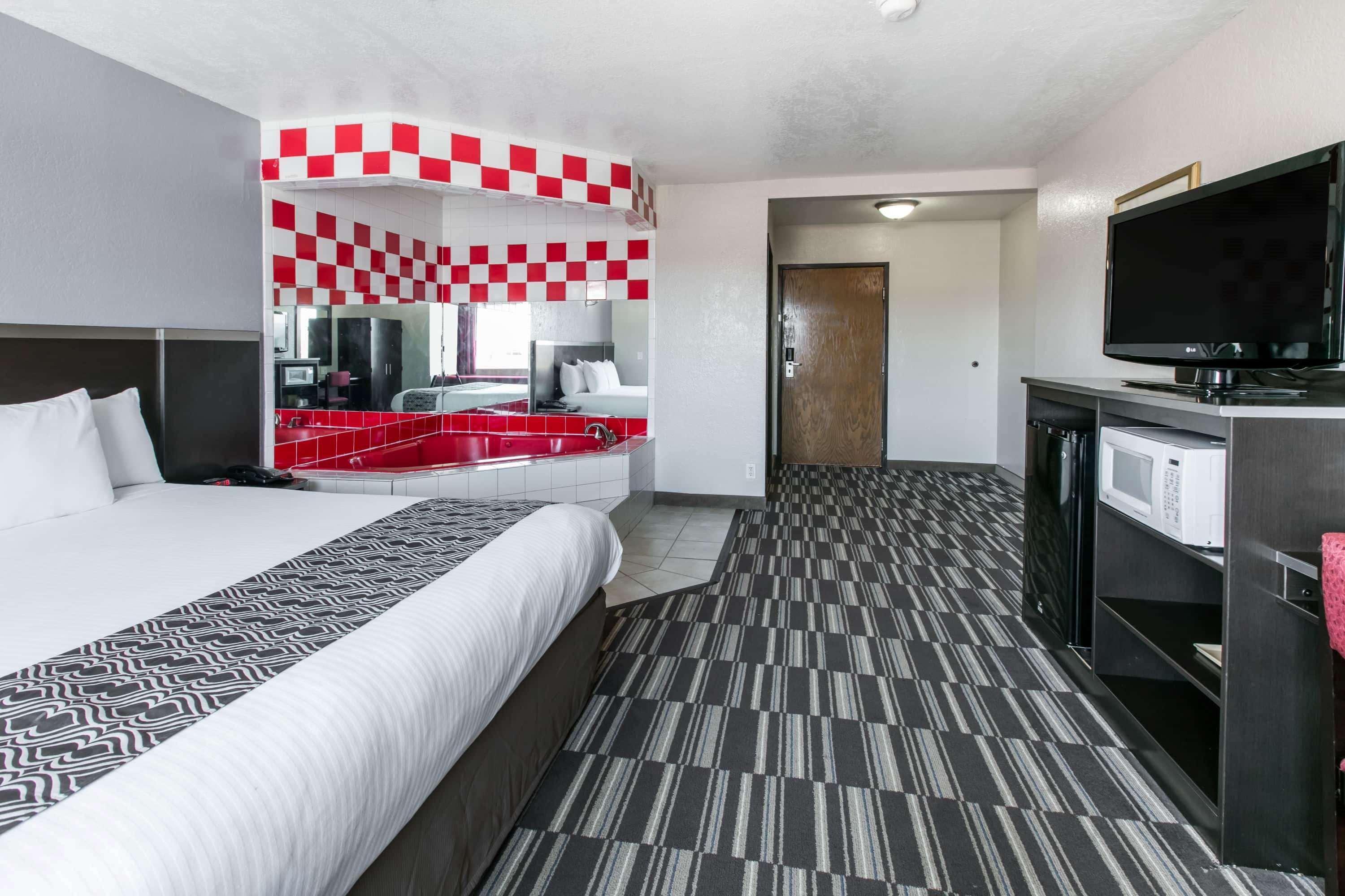 Microtel & By Wyndham Oklahoma City Airport