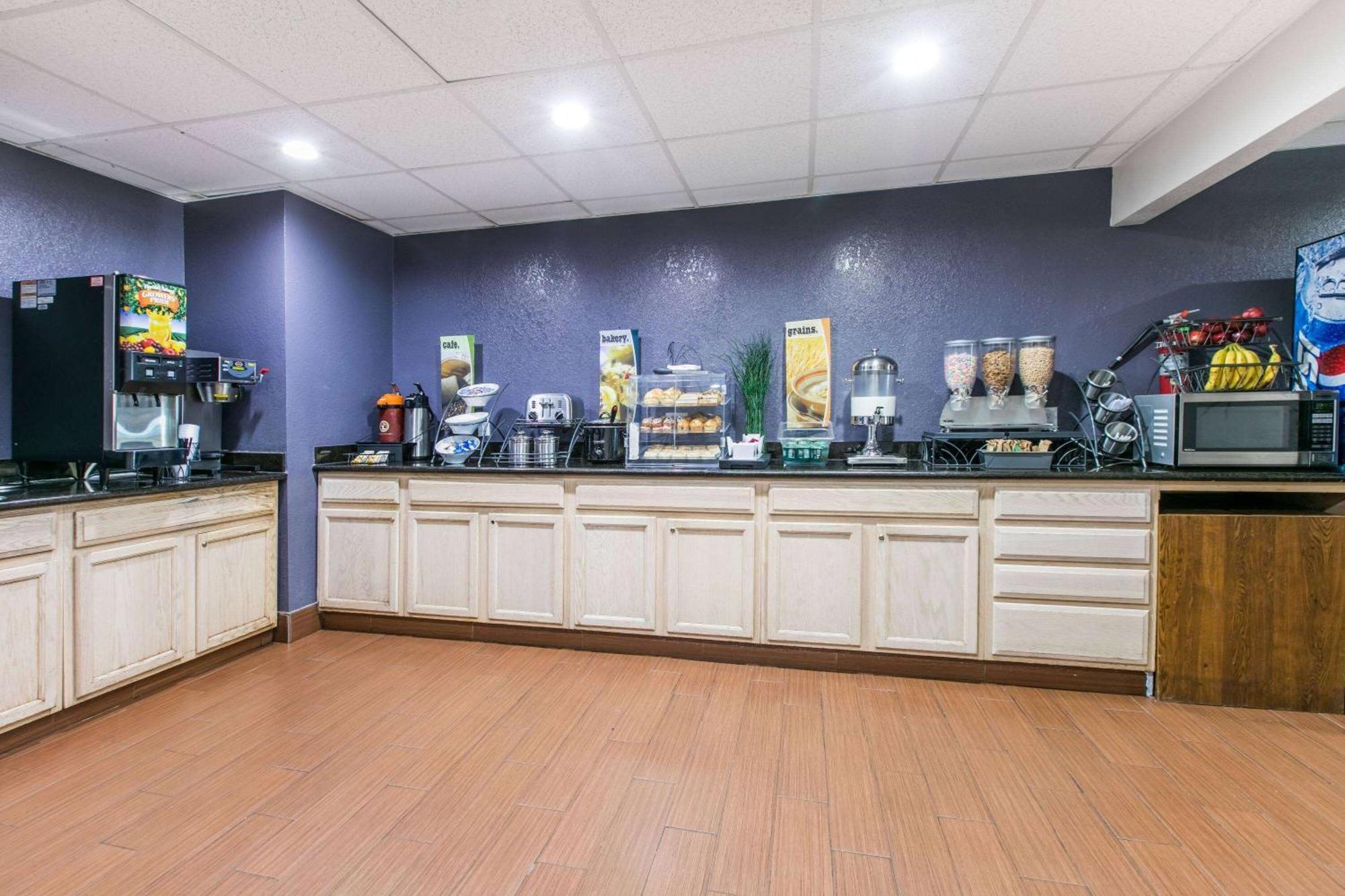 Hotel Microtel & By Wyndham Oklahoma City Airport