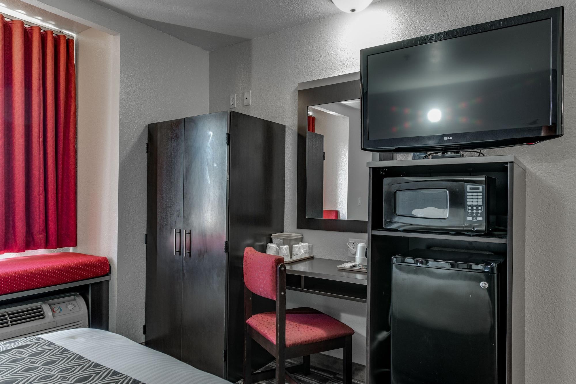 Microtel & By Wyndham Oklahoma Airport Bethany