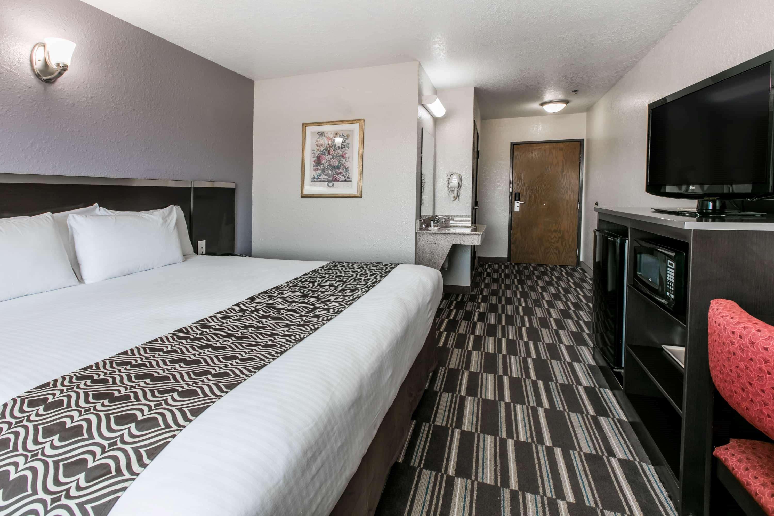 Microtel & By Wyndham Oklahoma Airport Bethany