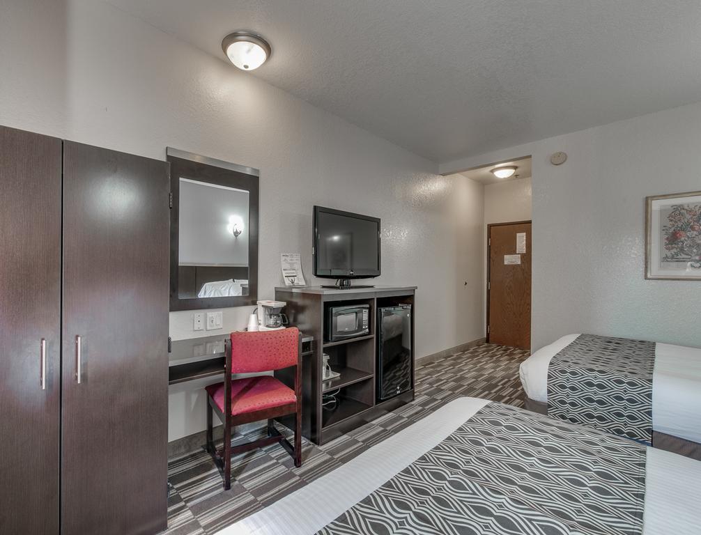 Hotel Microtel & By Wyndham Oklahoma Airport