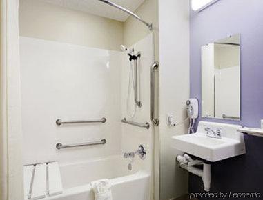 Microtel & By Wyndham Oklahoma Airport Hotel 2*